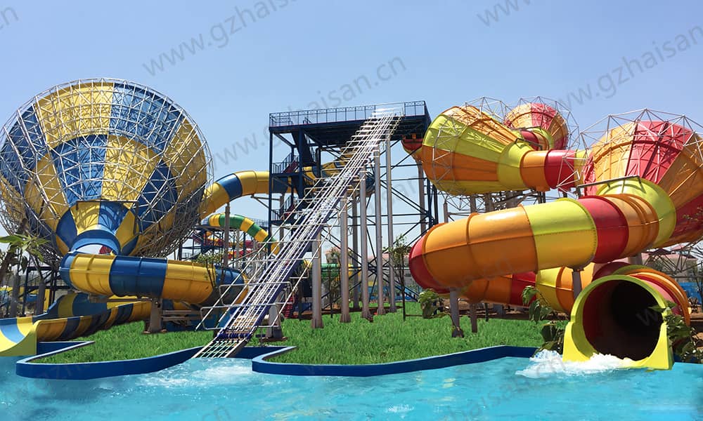 河南洛阳中赫梦幻水世界大喇叭、暴风谷组合