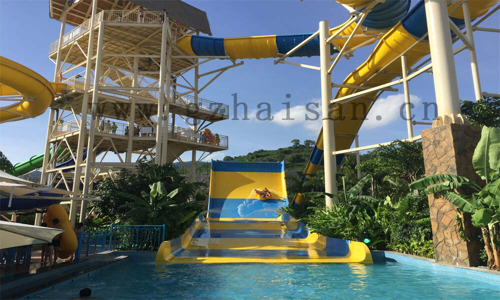 水上乐园设备大揭秘：狂欢畅游必备神器