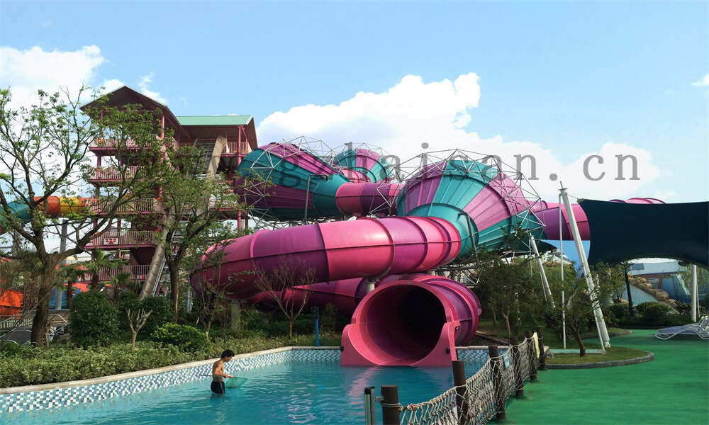 如何规划水上乐园的空气质量和通风？